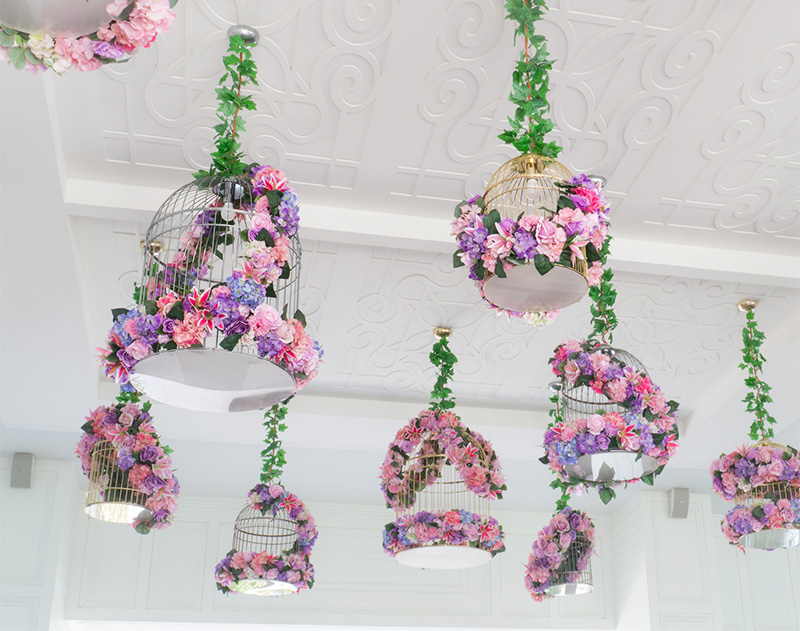 Decorated bird cages deals for weddings